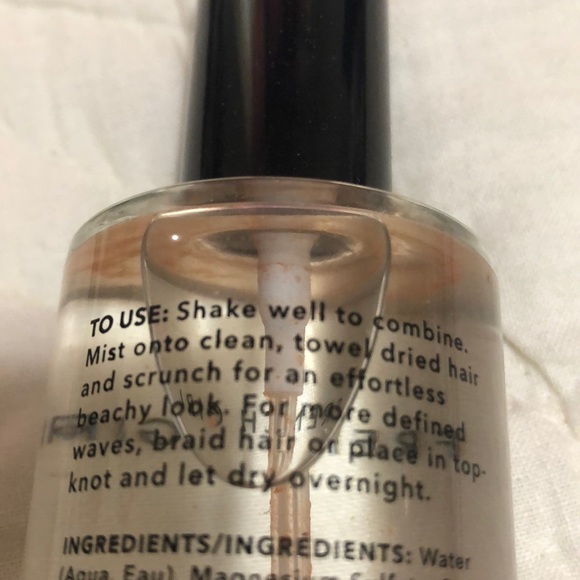 French Girl Hair Texture Mist - Picture 2 of 3